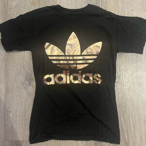 Adidas Tshirt